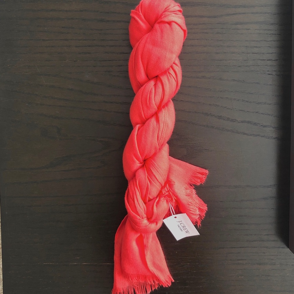 NWOT JCrew Coral Scarf Wrap🧣